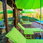 Villa View 2 *