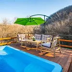 View 2 * Skrino